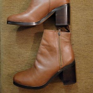 Gap Size 9 Leather Ankle Boot